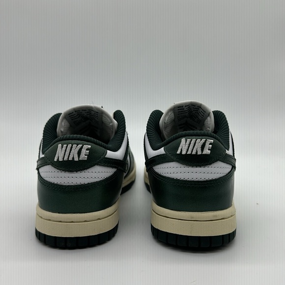 New Women’s Nike Dunk Low Vintage Green DQ8580-100 NWOB - Picture 7 of 7